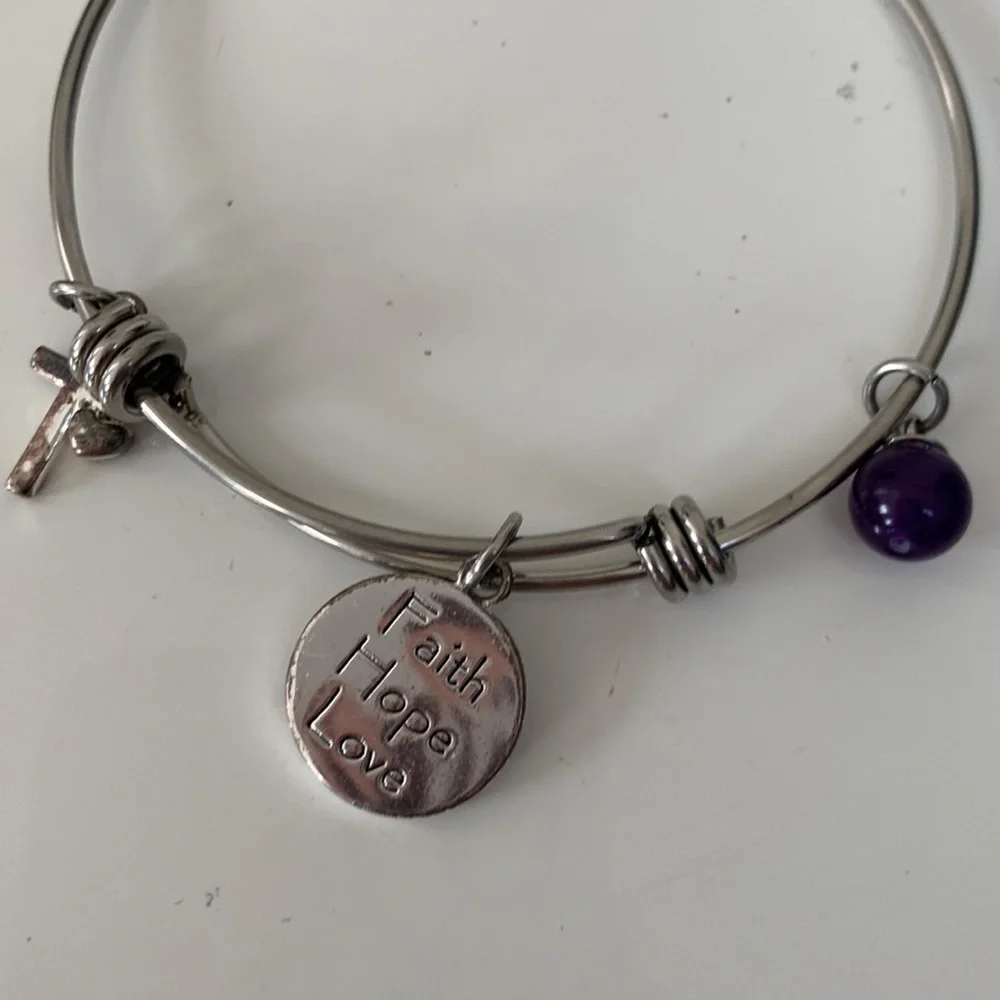 Bracelet with‎ charms.